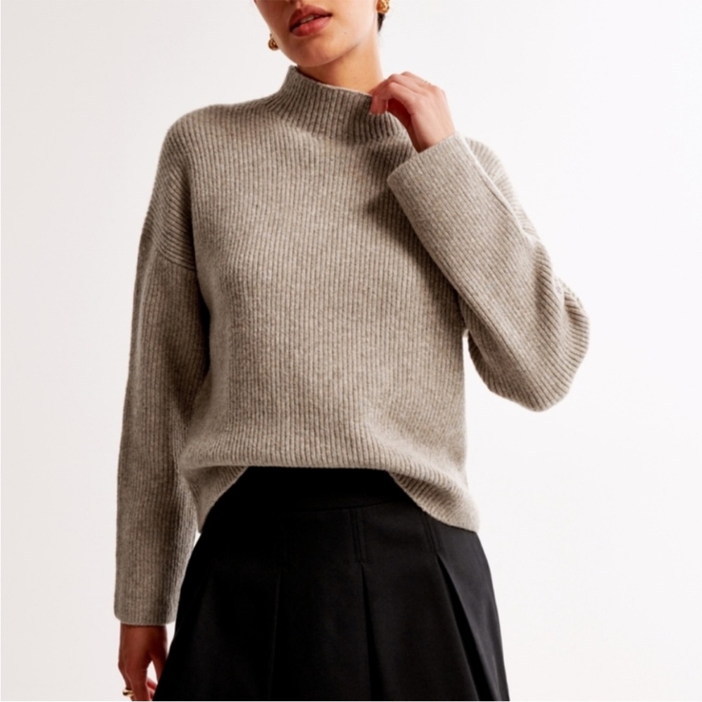 Abercrombie & Fitch Women's Easy Funnel Sweater